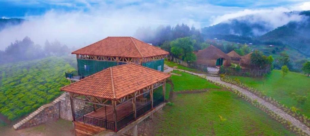 Kitabi Ecocenter Hotel Gabegi Bagian luar foto